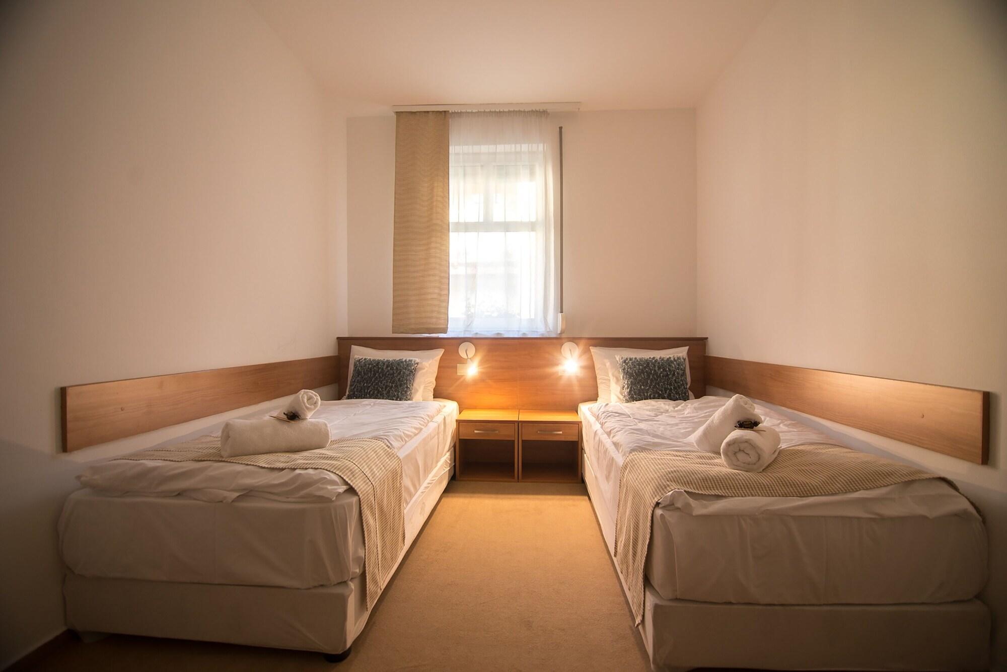 Hotel Civitas Sopron Ngoại thất bức ảnh
