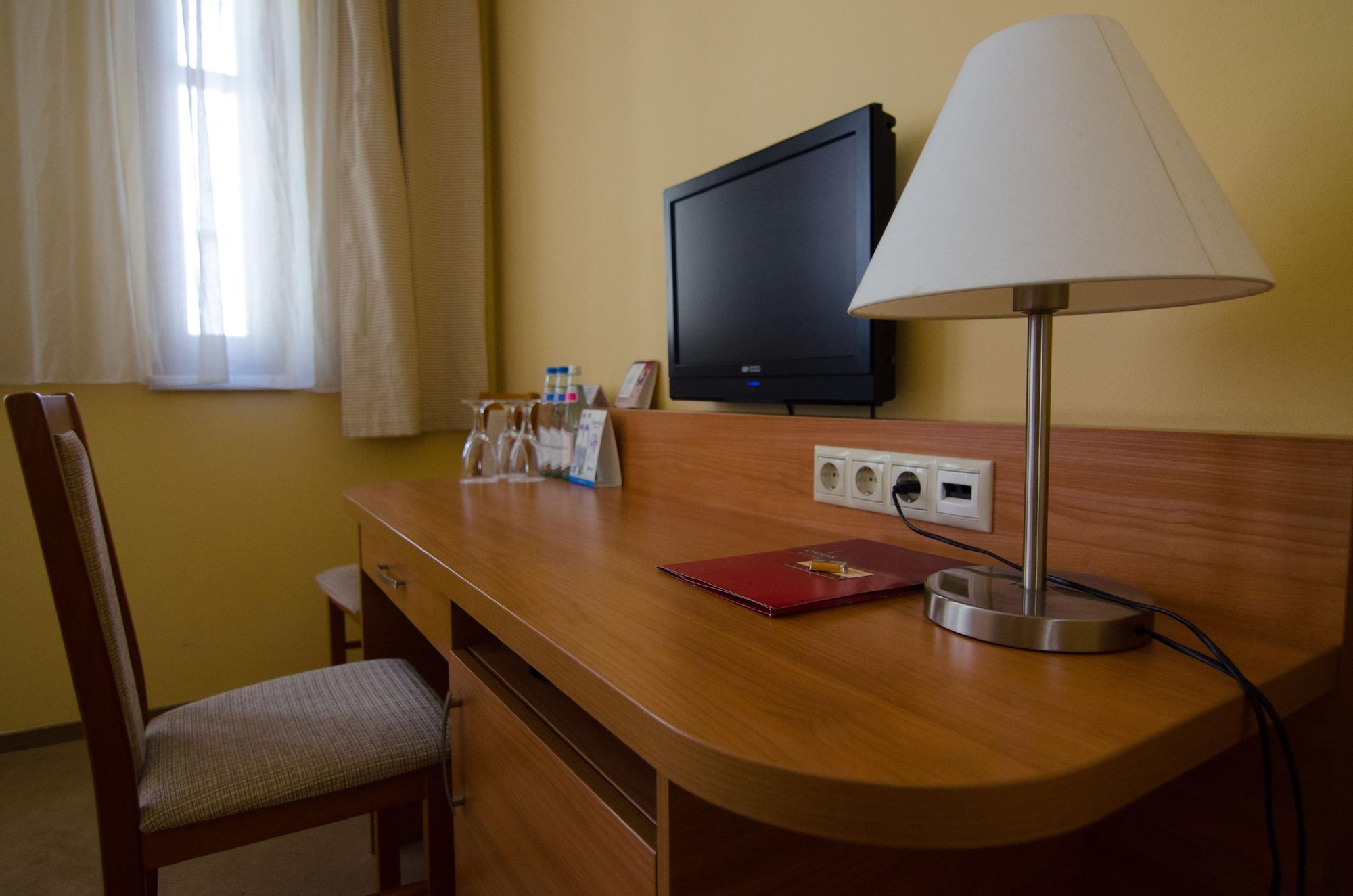 Hotel Civitas Sopron Ngoại thất bức ảnh