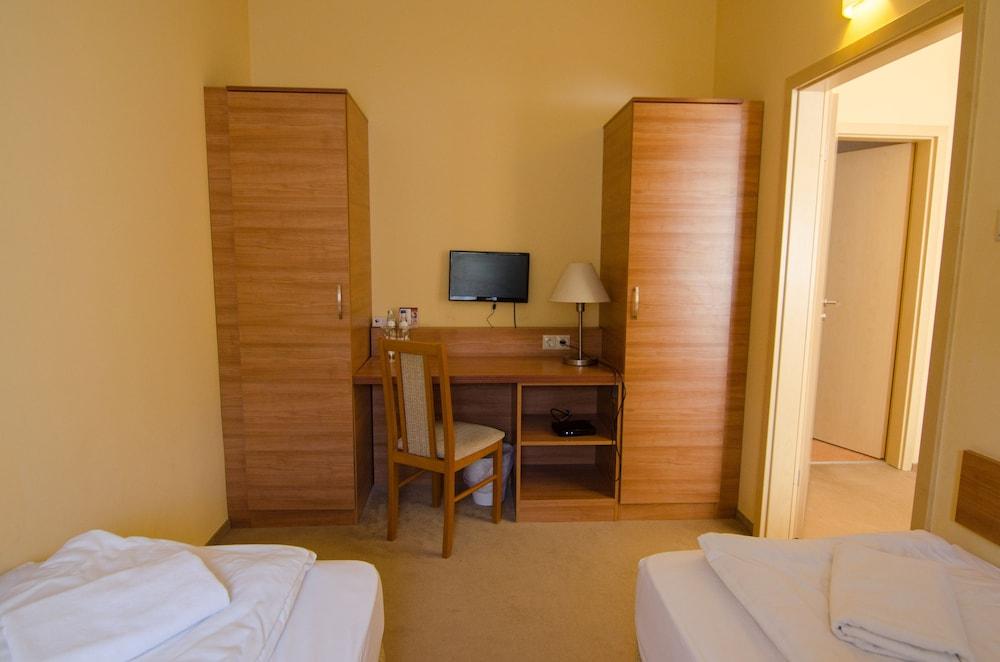 Hotel Civitas Sopron Ngoại thất bức ảnh