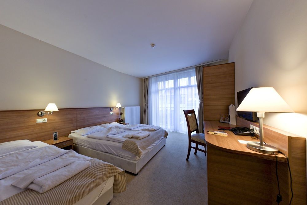 Hotel Civitas Sopron Ngoại thất bức ảnh